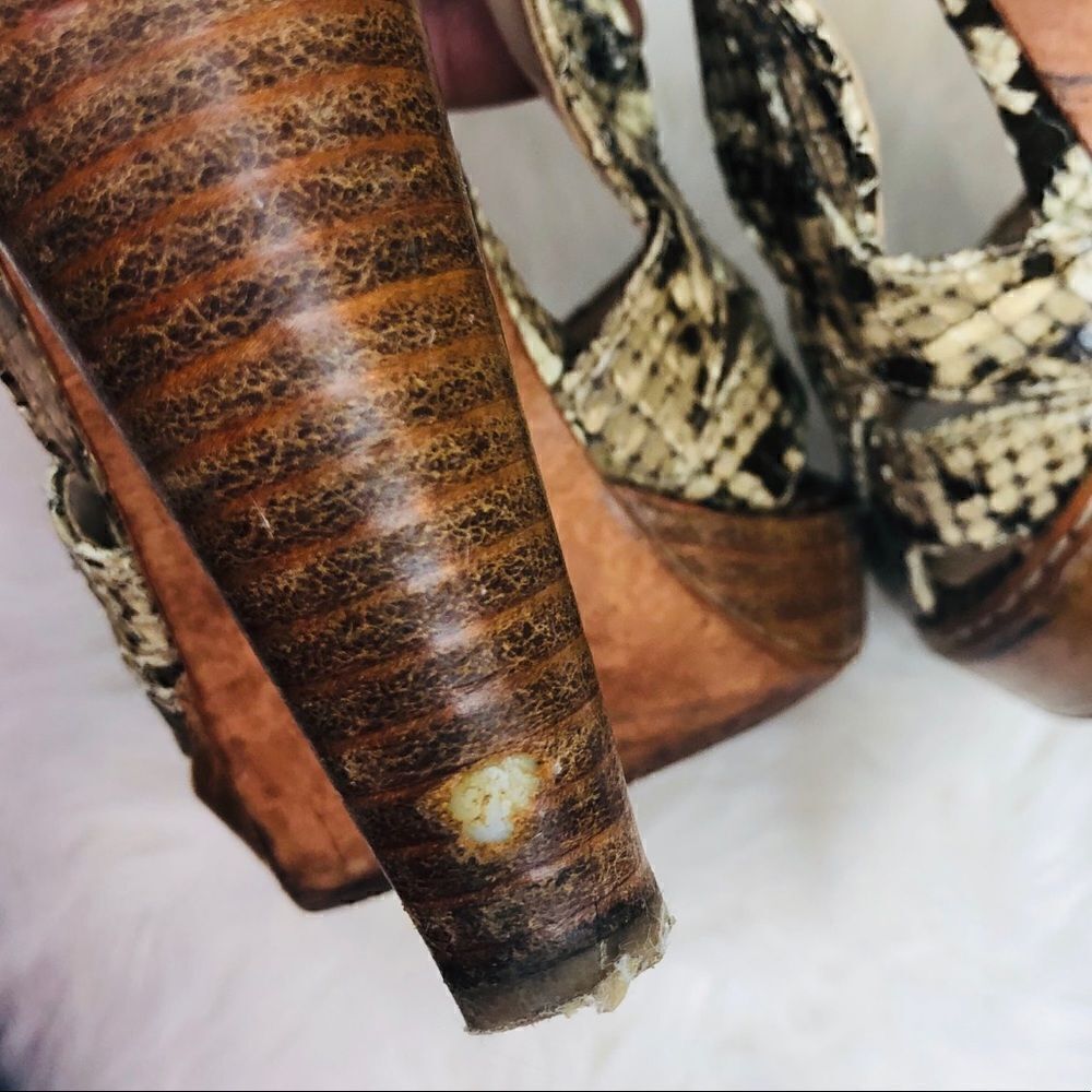 Coach sneak print sandals sz 6B - Picture 5 of 7